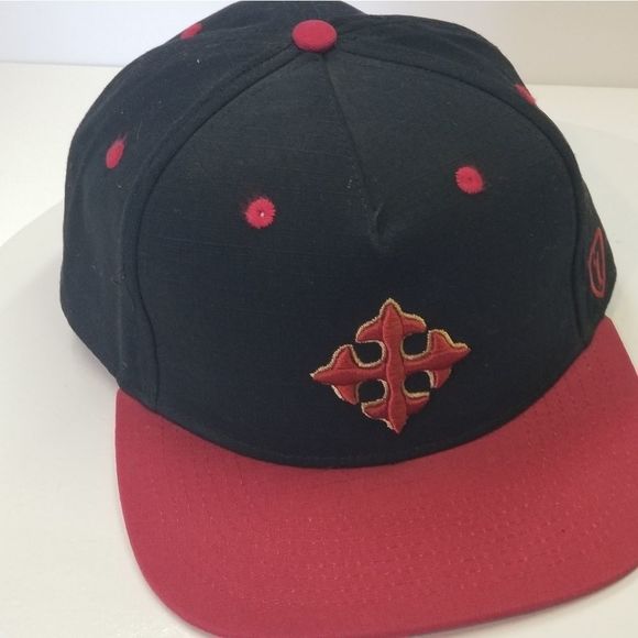 Flat Billed Baseball Cap With Cross - Picture 5 of 8